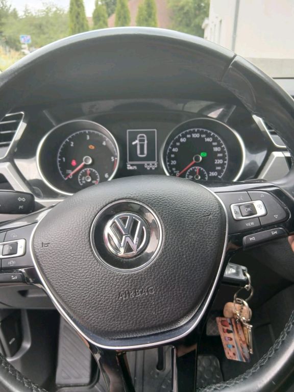 Image of Volkswagen Touran