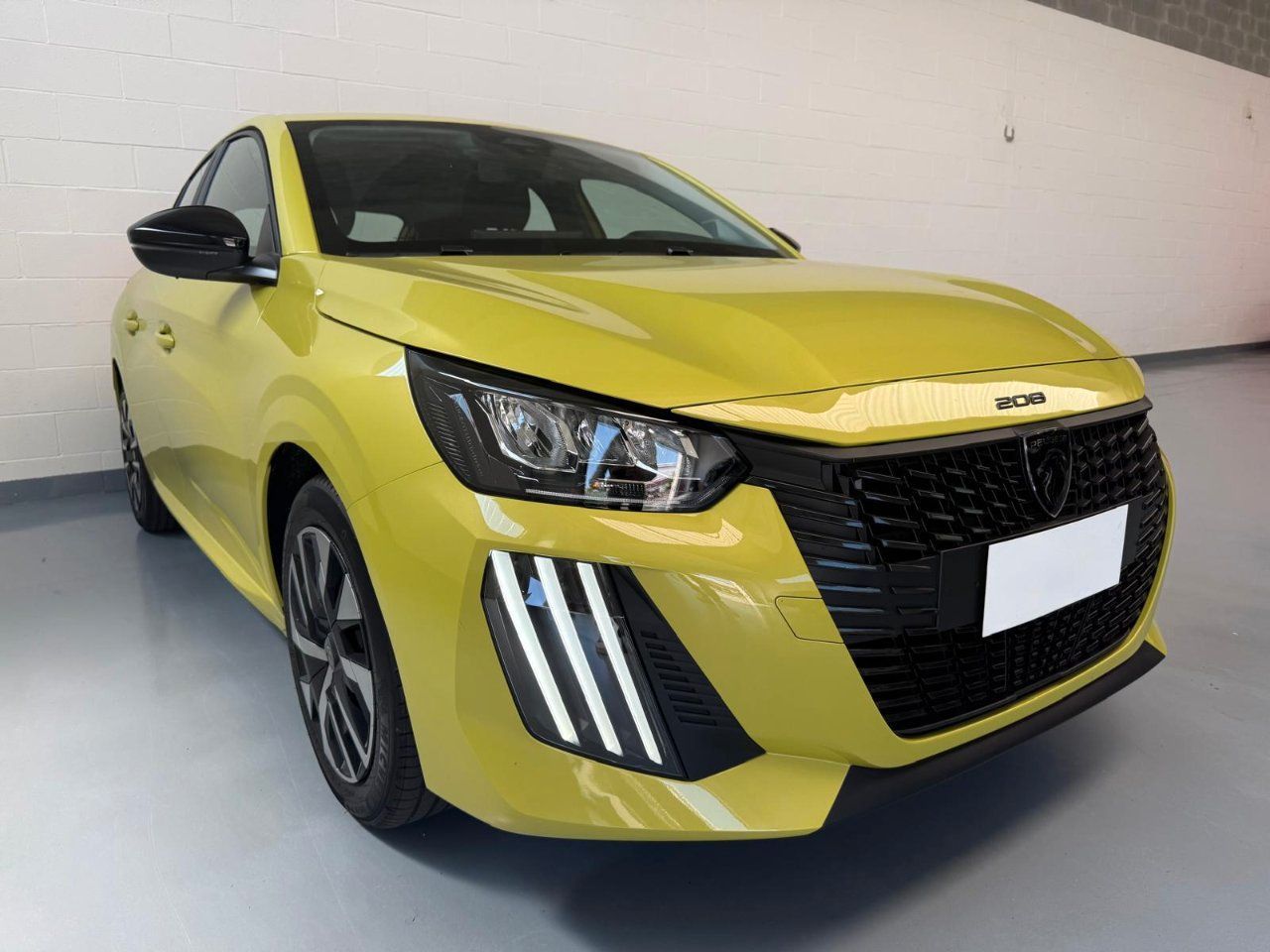 Peugeot 208 1.2 puretech Style s&s 100cv imagem 2