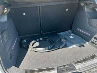 Fahrzeugabbildung Renault 4 E-Tech elektrisch Iconic 150 Comfort Range