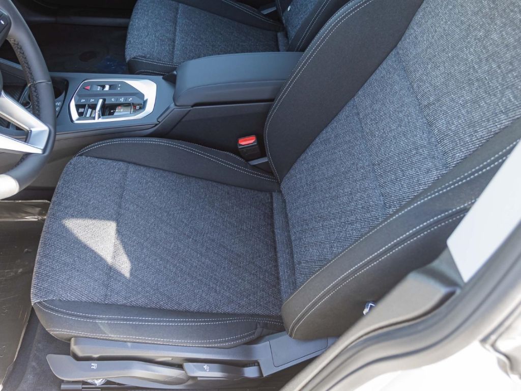 BMW 220 - Bild 8