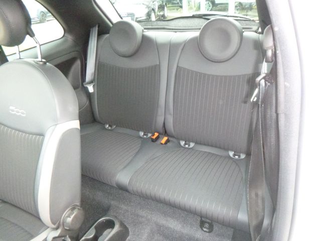 Fahrzeugabbildung Fiat 500 Lim. 1.2 8V RockStar S&S>AUT/PANO/NAVI/SPORT