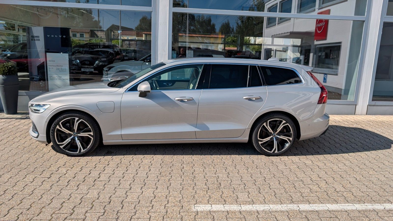 Fahrzeugabbildung Volvo V60 T8 Plug-in Hybrid | AHK | ACC | Kamera