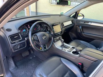 Volkswagen Touareg - 10