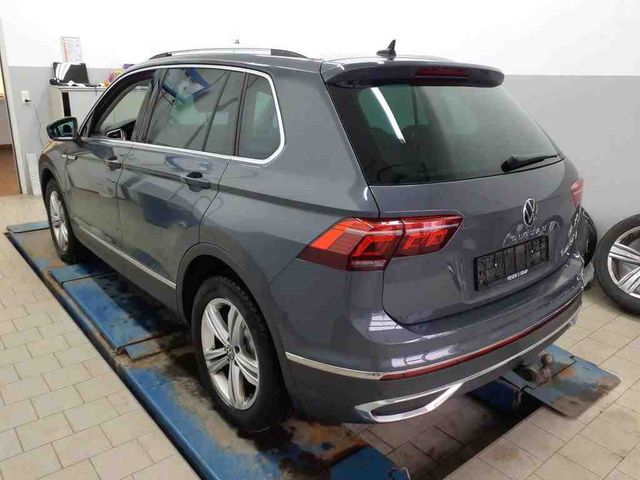 Tiguan 2.0 TDI DSG 4M ELEGANCE IQ.LIGHT+AHK+RFK+