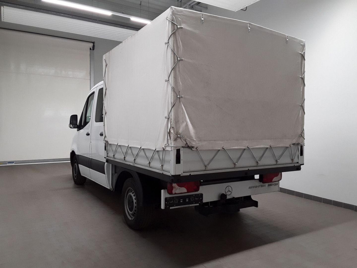 Fahrzeugabbildung Mercedes-Benz Sprinter III Pritsche DoKa RWD 215  CDI L1 EU6d-