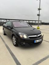 Opel Astra Edition 1.8 Automatik Edition - Opel Astra mit Benzin-Antrieb: Cabrio, Automatik