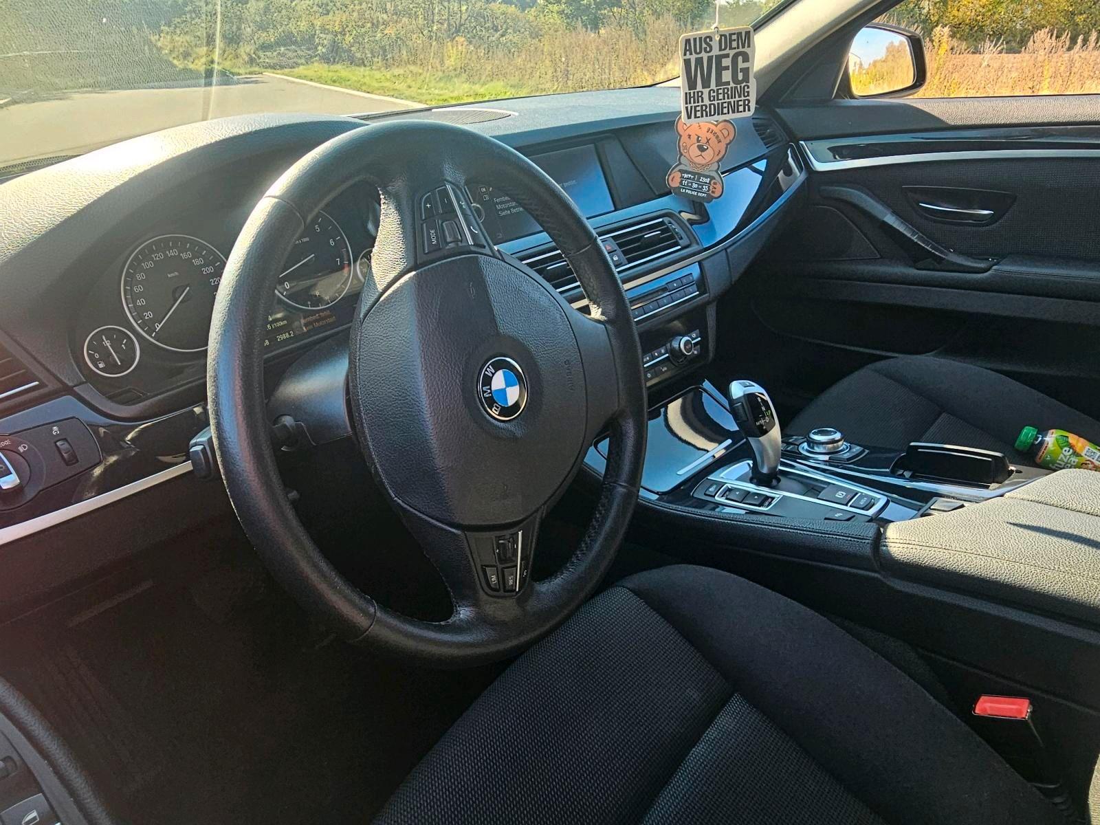 BMW 530 2011 — photo 8