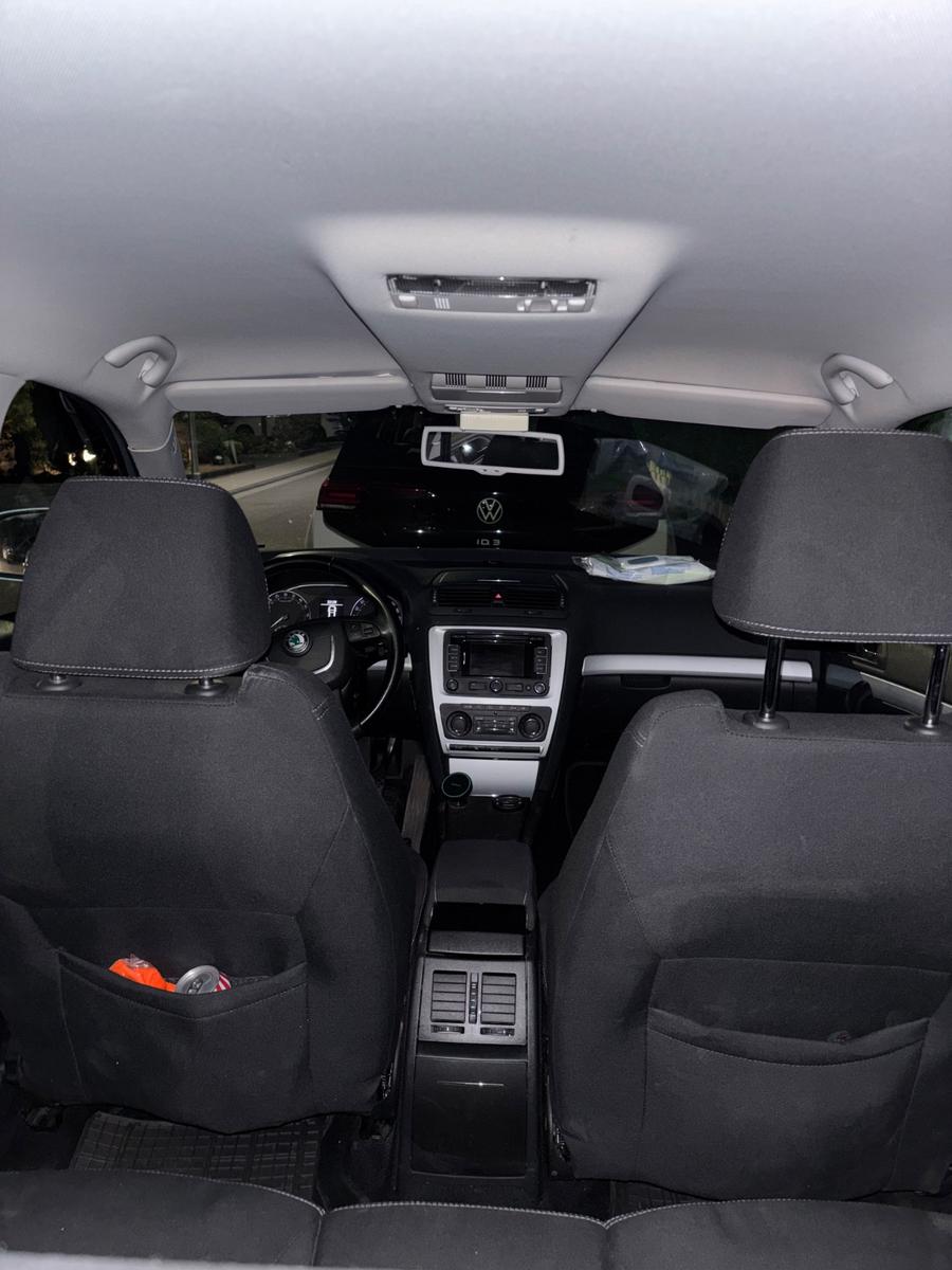 Skoda Octavia 2011 — photo 13