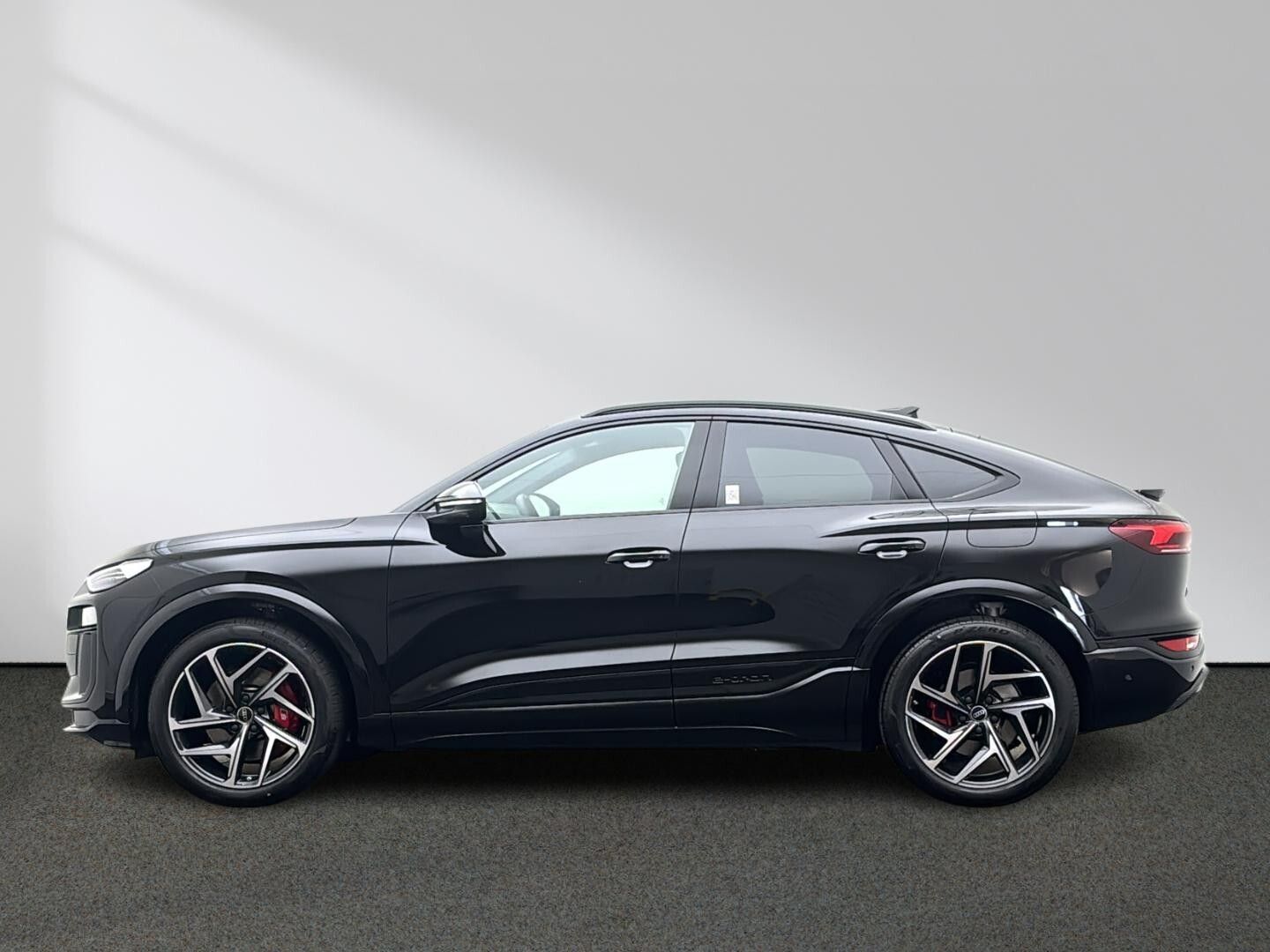 Audi SQ6 e-tron Sportback Exterieur-Paket Navi Matrix imagem 2