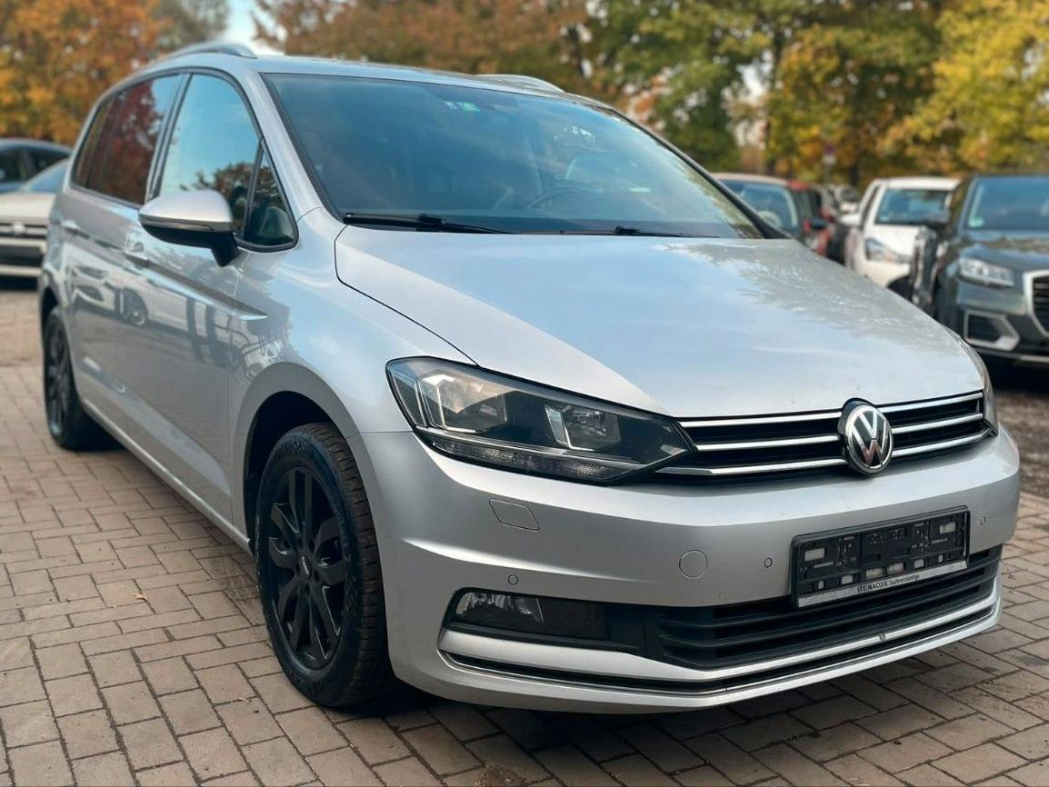 Volkswagen Touran Sound *7 SITZER*3 KLIMAZ.*NAVI TOUCH*CAM*