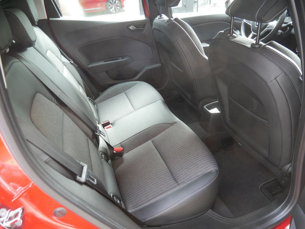 Fahrzeugabbildung Renault Clio INTENS TCe 90