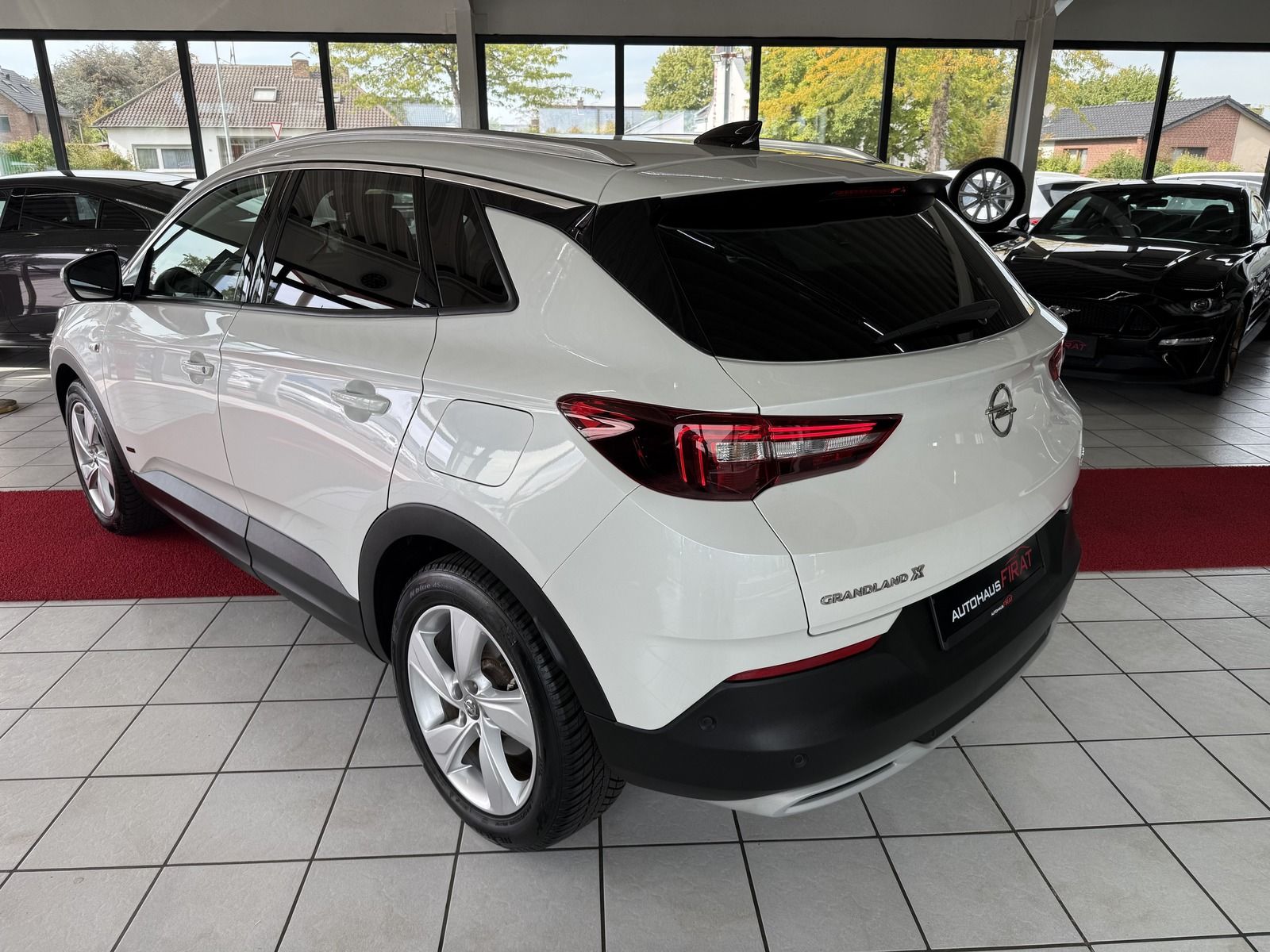 Opel Grandland X Business Elegance imagem 2