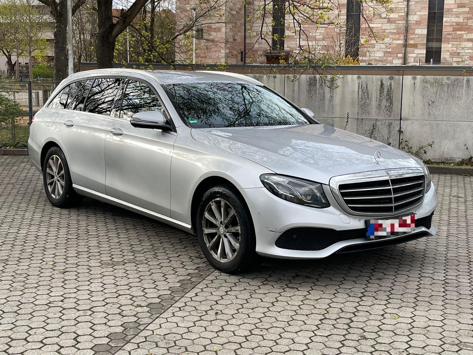 Mercedes-Benz E 220 E T-Modell E 220 d