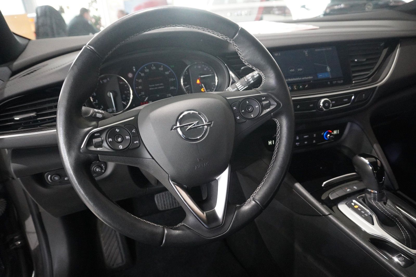 Fahrzeugabbildung Opel Insignia B ST 2.0D BUSINESS NAVI/LED/KAMERA/HUD