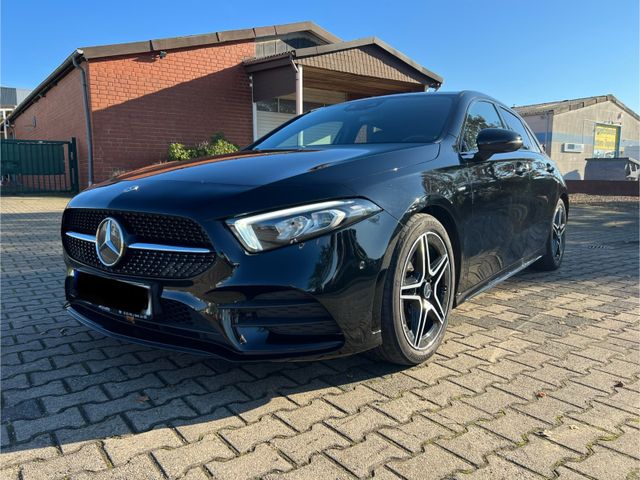 MERCEDES-BENZ A 180 - EDITION 2020 