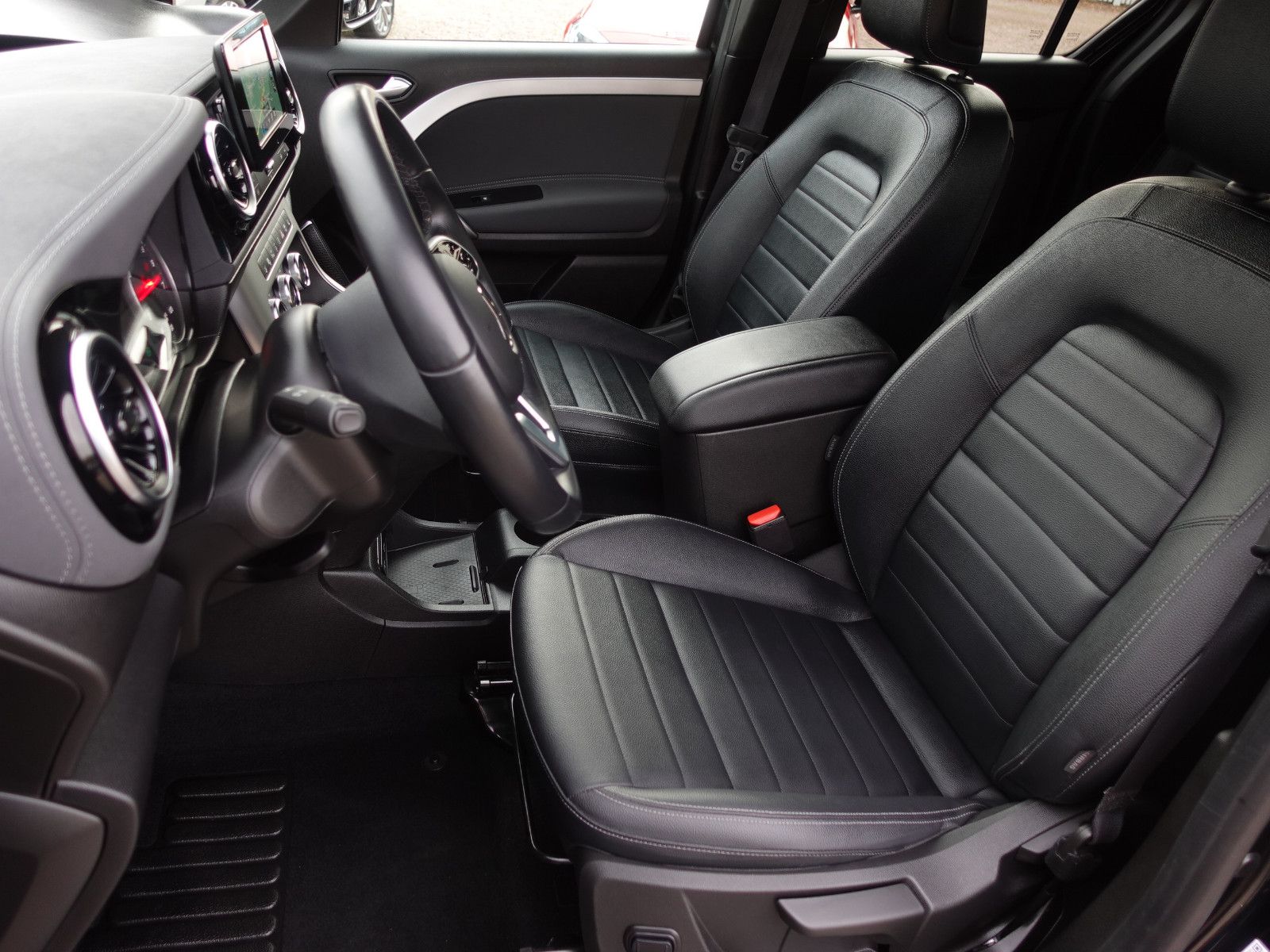 Fahrzeugabbildung Mercedes-Benz T 180 Aut. Progressive AHK MBUX Kamera Premium