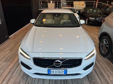 Volvo V90 - 2