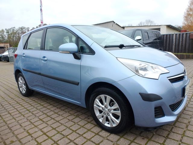 Toyota Verso-S Cool Top Zustand !!