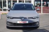 Volkswagen Golf VIII 1.5 TSI Active HarmanKardon ACC LED - Volkswagen Golf mit Benzin-Antrieb: Limousine, Schaltgetriebe