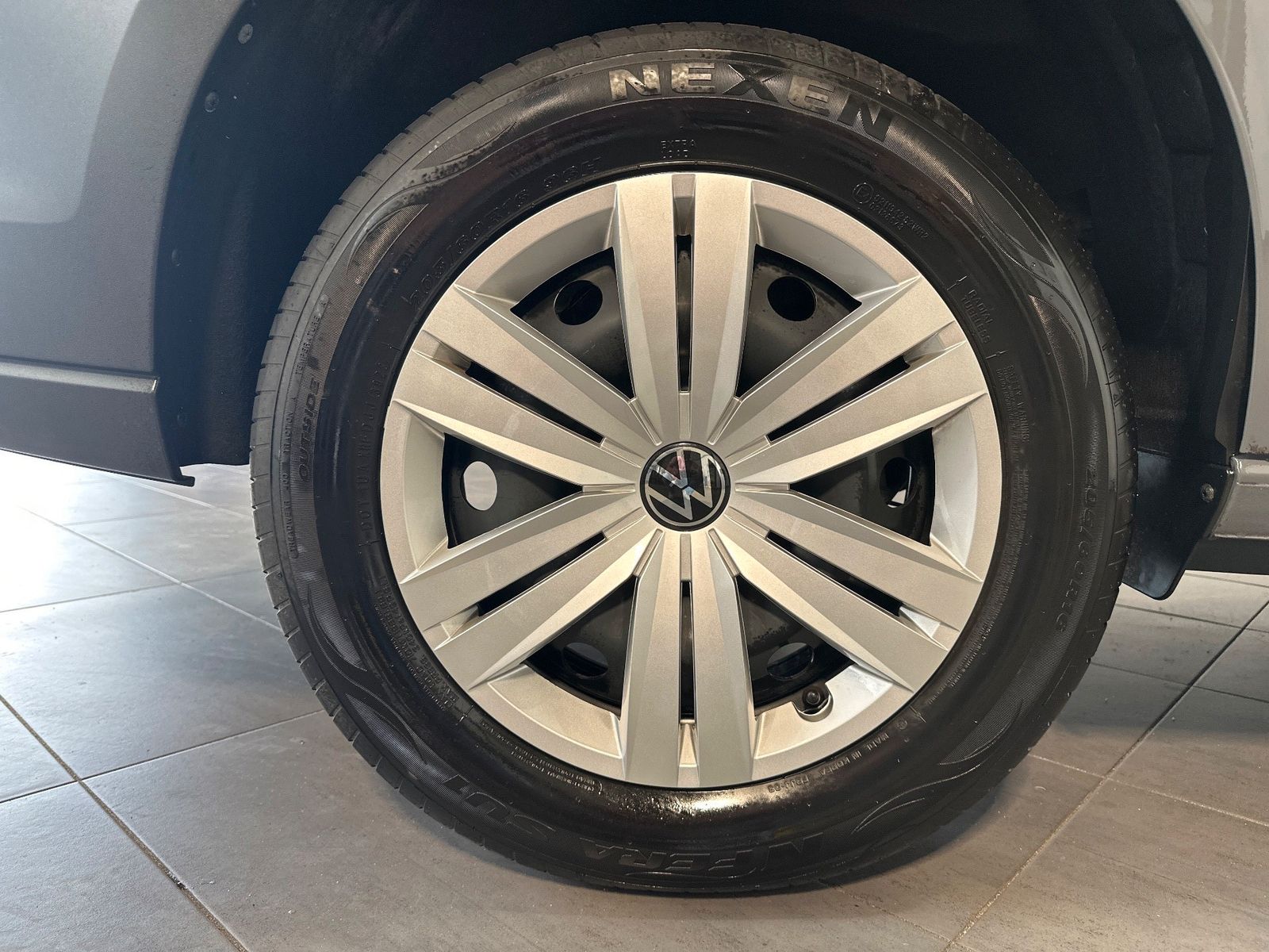 Fahrzeugabbildung Volkswagen Caddy Cargo 2.0 TDI KLIMA+SHZ+PDC+WINTER-PAKET