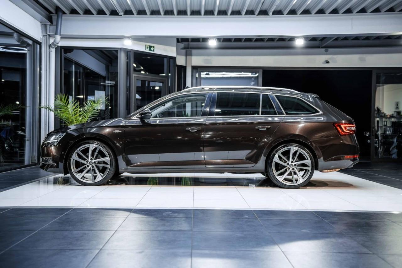 Skoda Superb Combi L&K 2.0 TDI 190 ch DSG 4x4 / Toit panoramique / Canton / Sièges ventilés / Chauffage auxiliaire