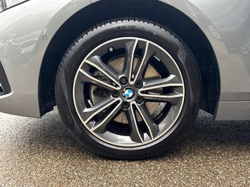 BMW 116i Sport Line DAB LED WLAN Tempomat Klimaaut.