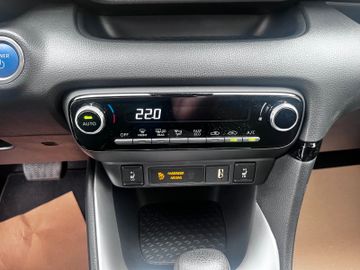 Toyota Yaris - 10