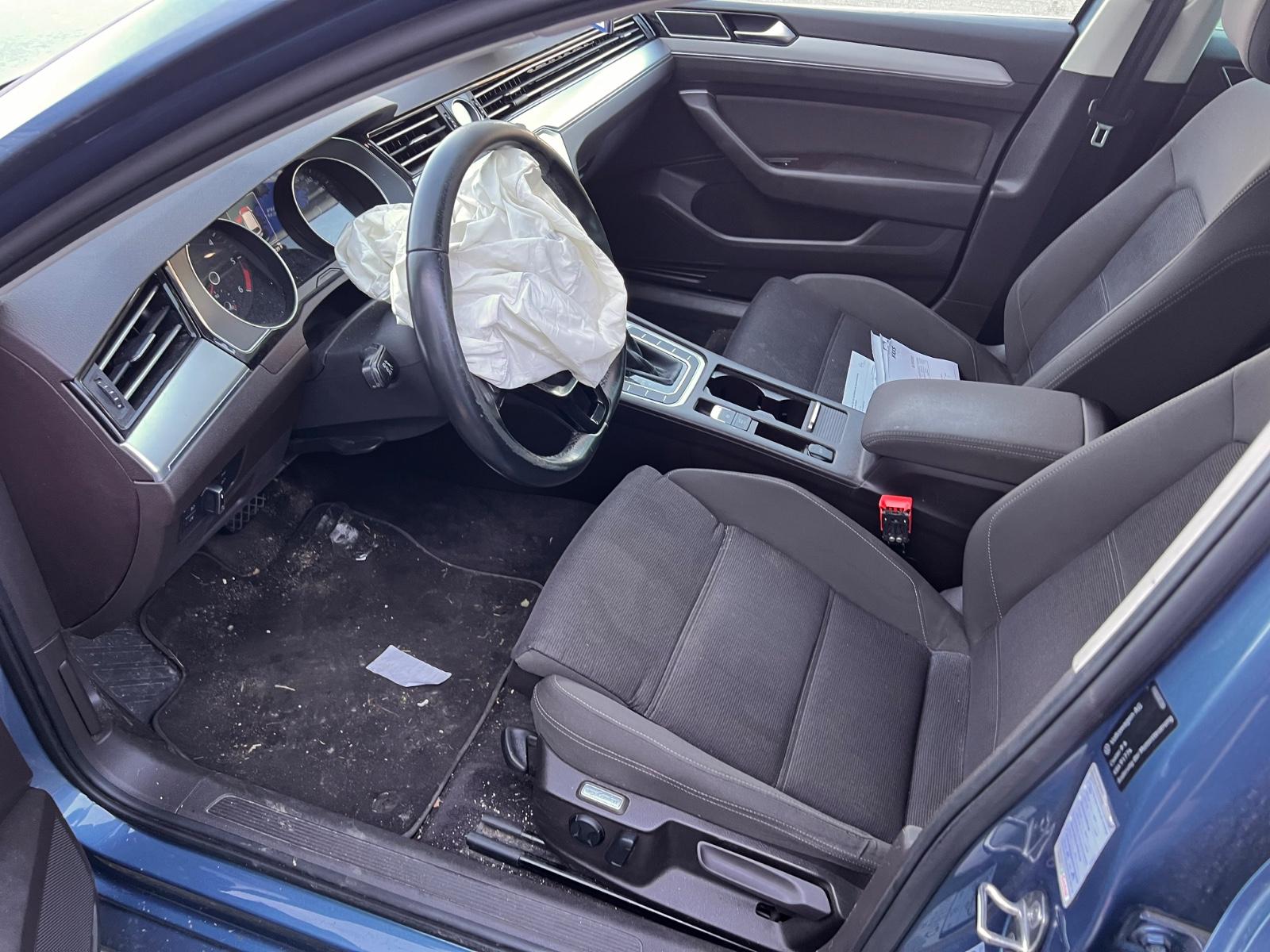 Volkswagen Passat 2014 — photo 15