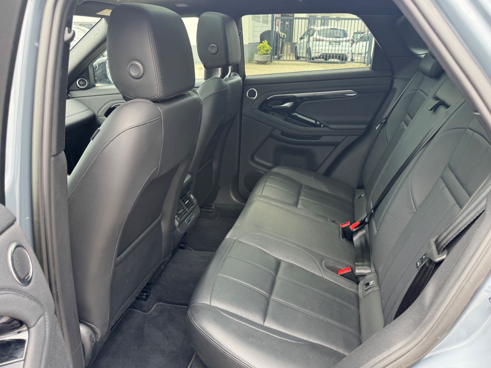 Fahrzeugabbildung Land Rover Range Rover Evoque R-Dynamic SE/Leder/PANO/LED