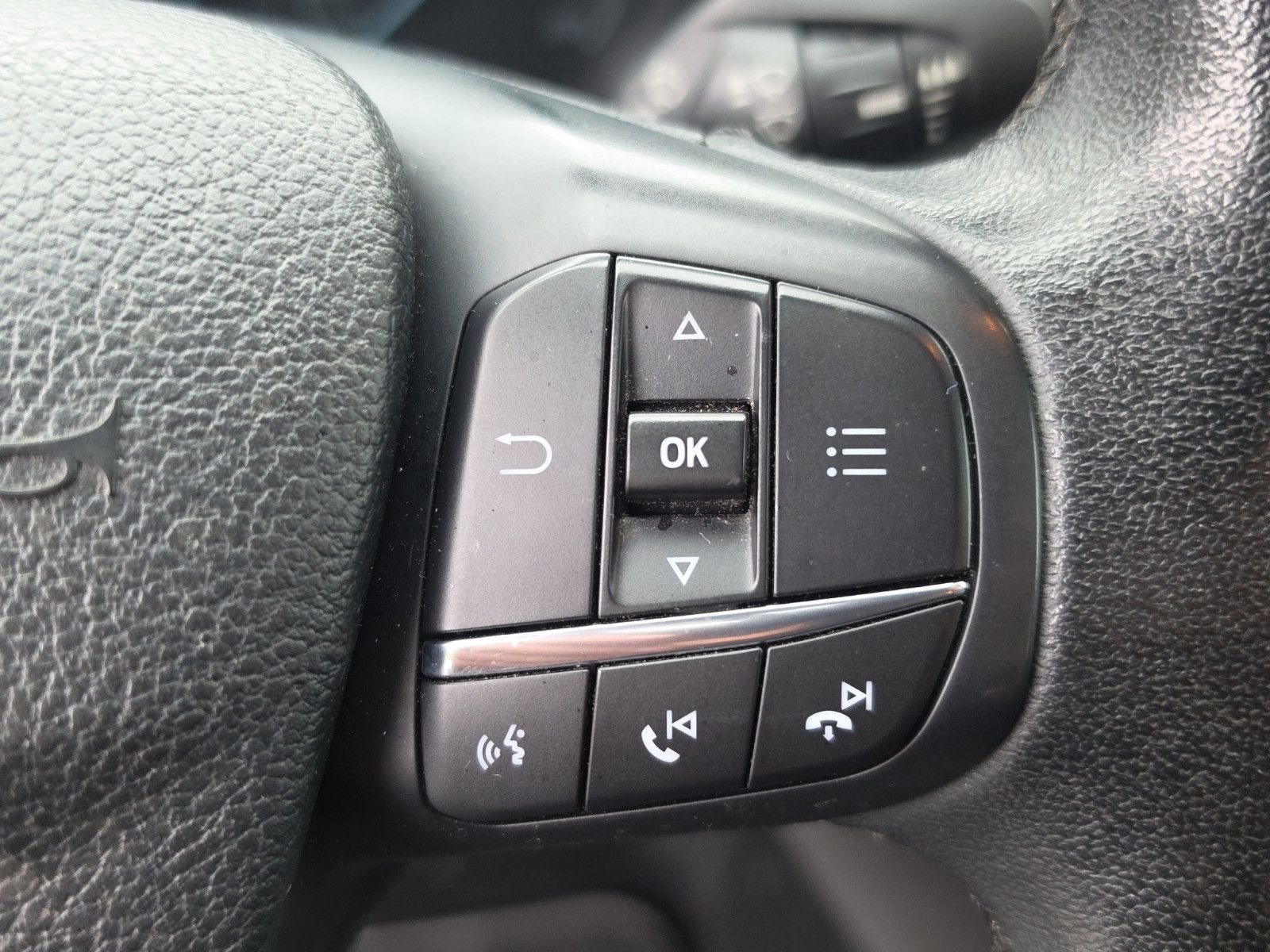 Fahrzeugabbildung Ford Transit/Tourneo Custom Kombi 320 L1  Sport
