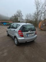 Mercedes-Benz A 150 CLASSIC Classic - Mercedes-Benz A 150: Class