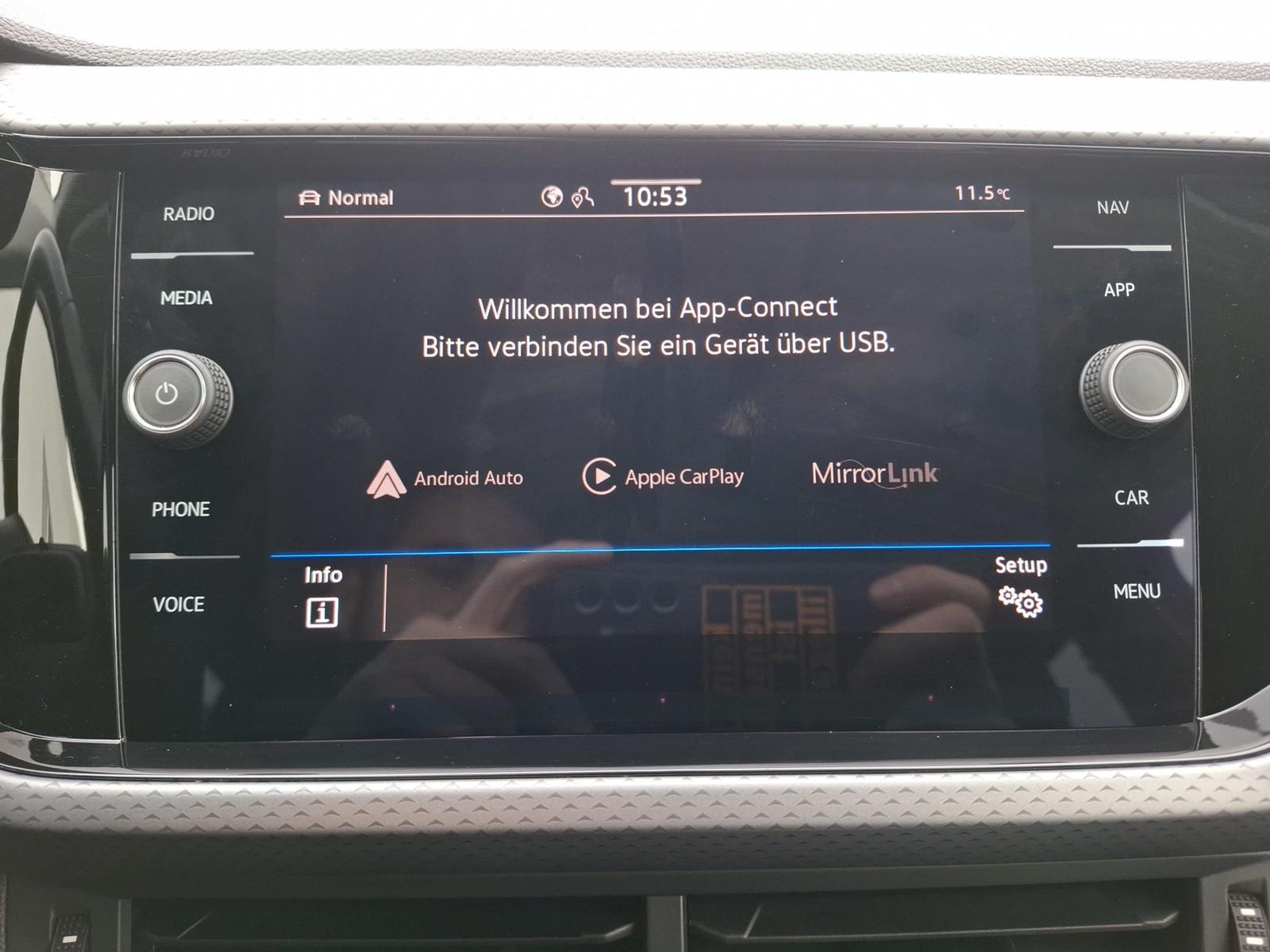 Volkswagen T-Cross TSI Active Navi AID ACC SHZ Park-Assist 