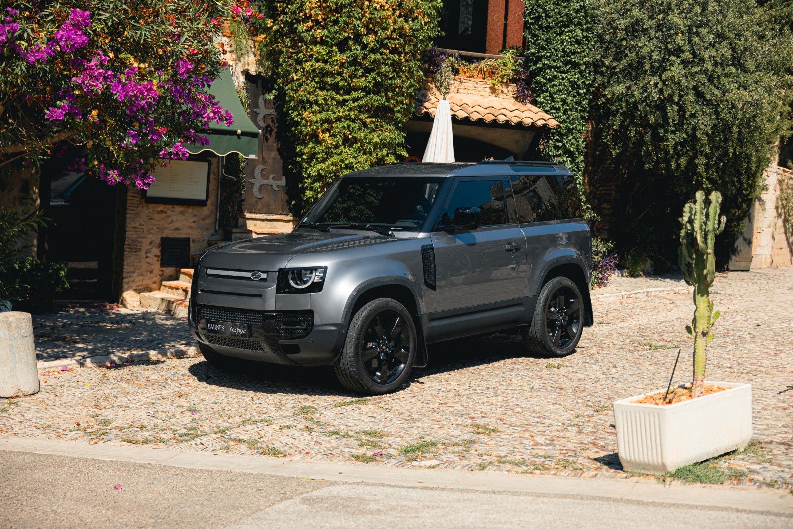 Land Rover Defender 90 L663 P300 imagem 3