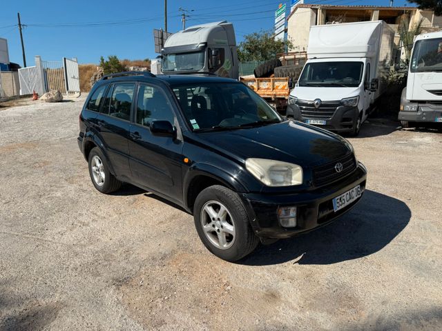 Toyota RAV 4 -