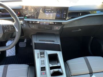 Fotografie 12 des Opel Grandland (X) Grandland 1.2 MHEV Headup Allwetter NAVI 360°