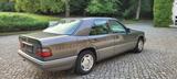 Mercedes-Benz E 200 Oldtimer 1. Hand Classic Data Gutachten 1- - Oldtimer: Limousine