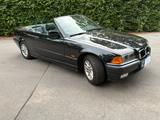 BMW 318i Cabrio - BMW 318: Cabrio, 318i