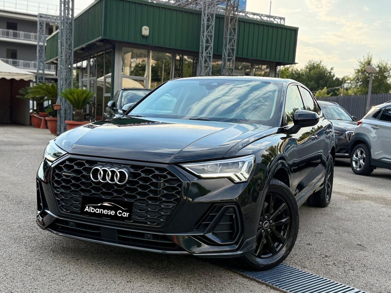 Audi Q3 SPB 2.0 TDI quattro S-Tronic Black Editi imagem 3