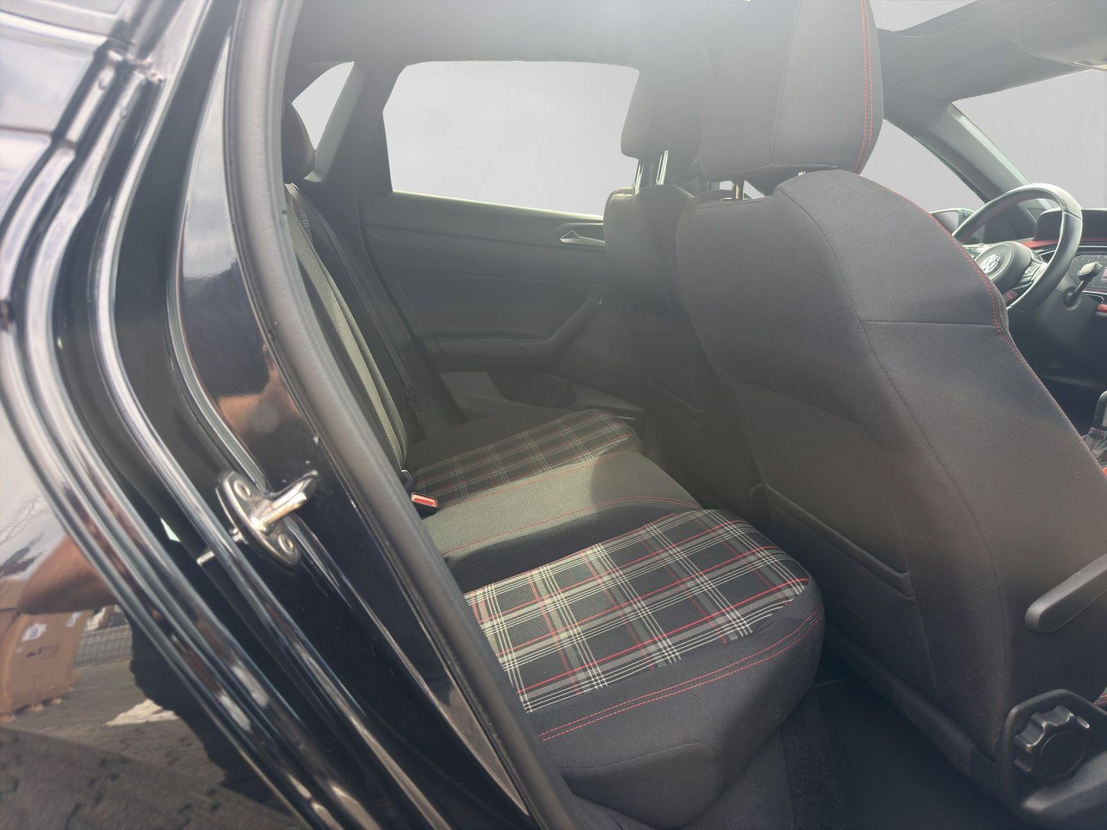 Volkswagen Polo GTI PANO LM18 KAMERA BEATS, миниатюра 6