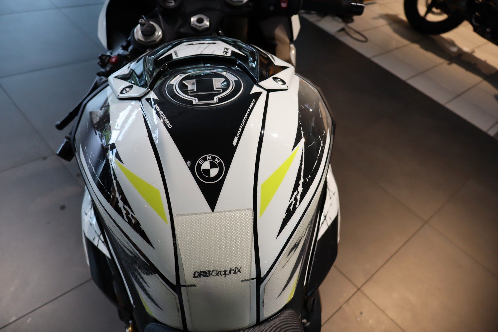 Fahrzeugabbildung BMW S 1000 RR mit Graphic Kit