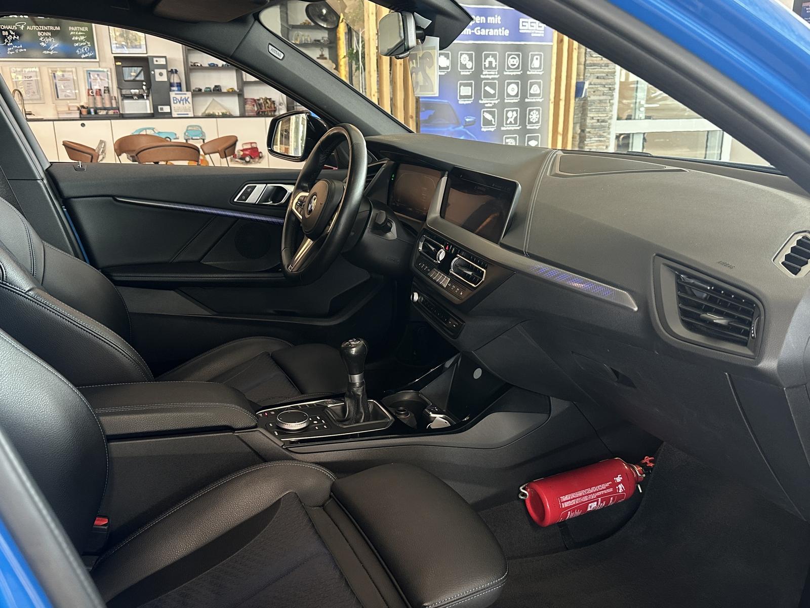 BMW 118 i M-Sport Leder Pano R.Cam Navi LED SHZ, миниатюра 13