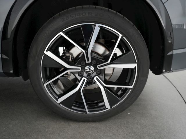 Tiguan R-LINE TSI DSG 4MOTION+AHK+MATRIX LED+NAV