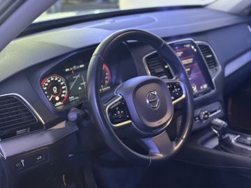 Volvo XC90 - 9
