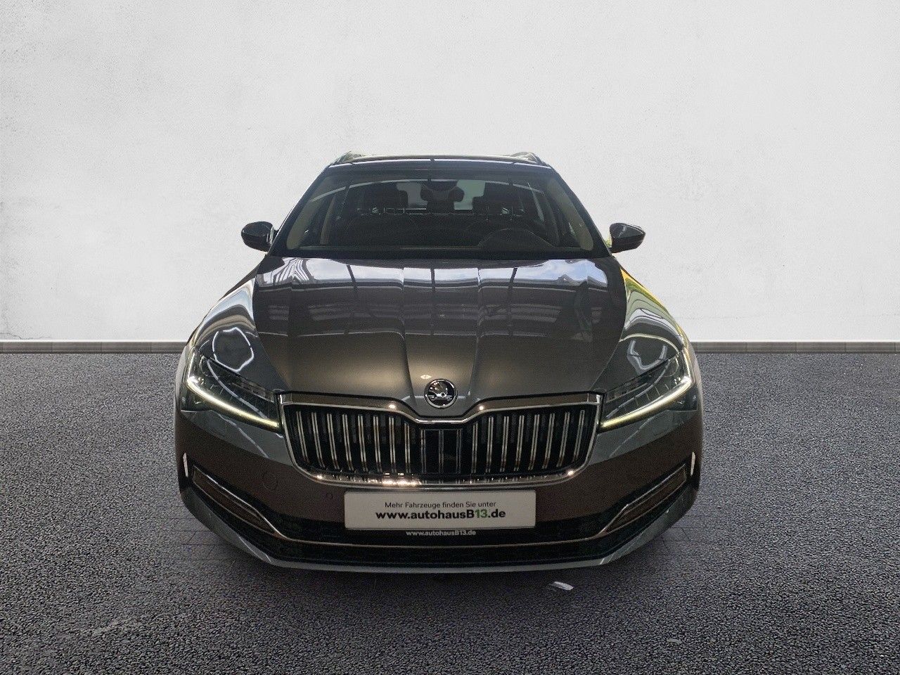 Skoda Superb Combi Style 2.0 TDI NAVI AHK KAM ACC LED foto 8