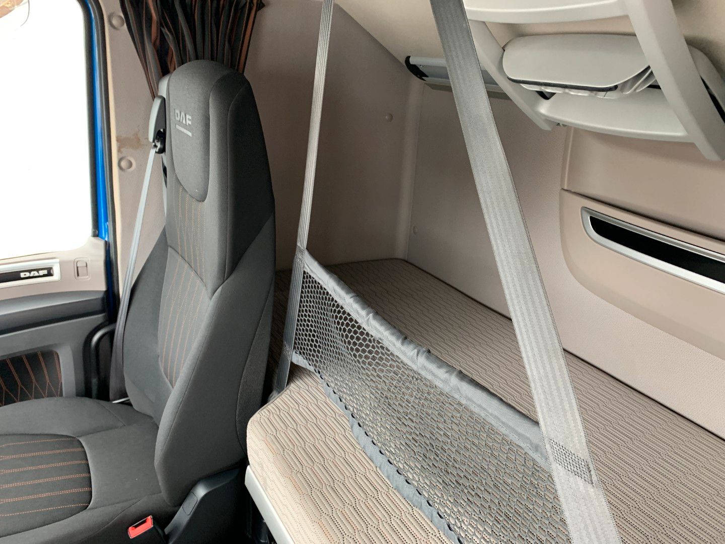 Fahrzeugabbildung DAF FT XF 480 SC LD