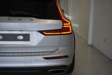 Volvo V60 Cross Country - 10