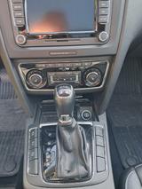 Skoda Superb 2.0 TDI 125kW DSG Exclusive Combi Exc... - Skoda Superb: Exclusive