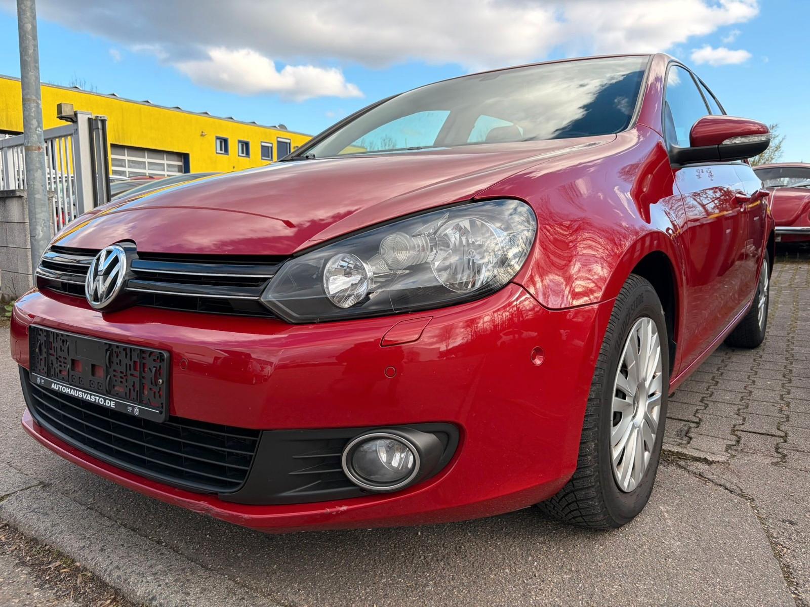 Volkswagen Golf 1.4 TSI 90 kW Team. KLIMA  SITZH STANDHEIZ