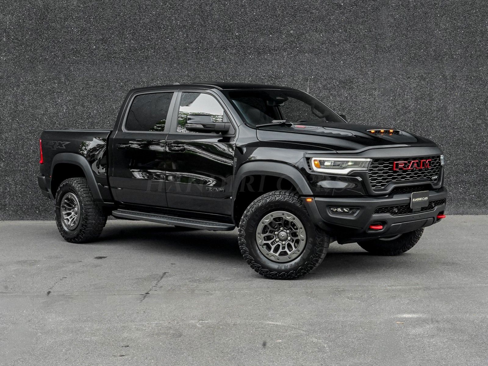 Dodge 2027 TRX SRT® € 154000 6.2L Supercharged V8 imagem 3