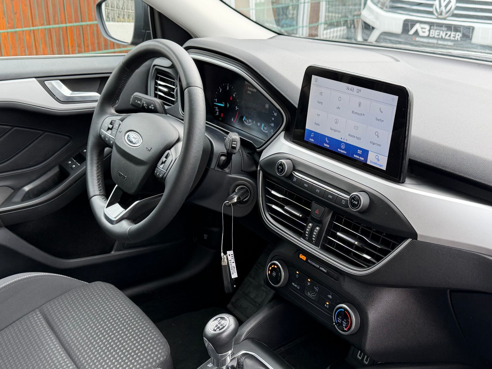 Fahrzeugabbildung Ford Focus Turnier Cool & Connect/NAVI/CAR-PLAY/KAMER